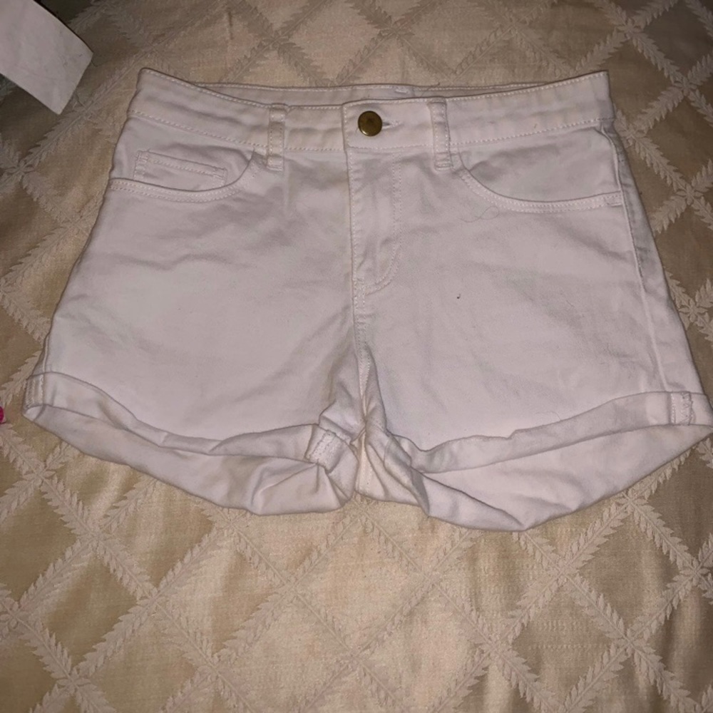 White H&M shorts
